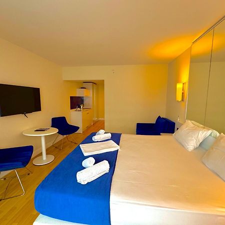 Vip Aparthotel Orbi City Sea View 巴统 外观 照片
