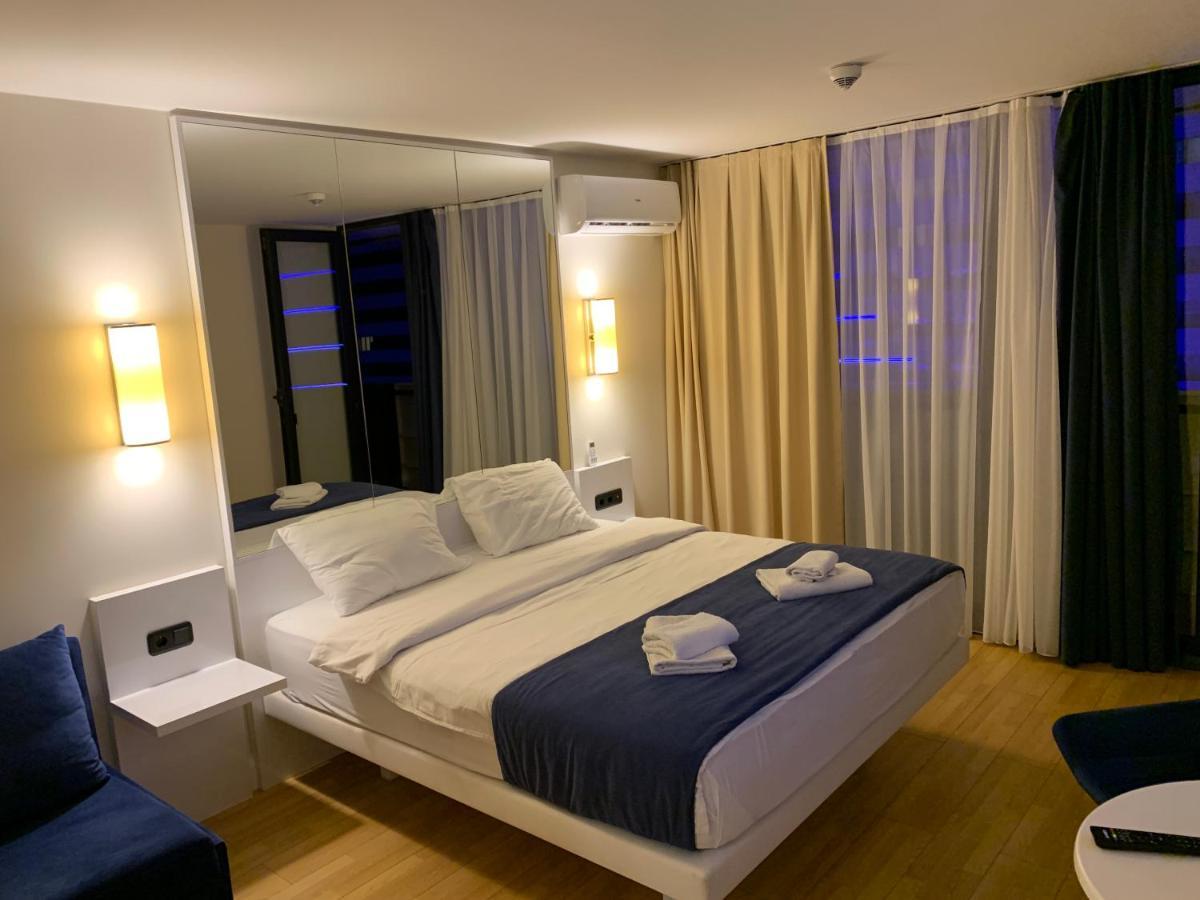 Vip Aparthotel Orbi City Sea View 巴统 外观 照片
