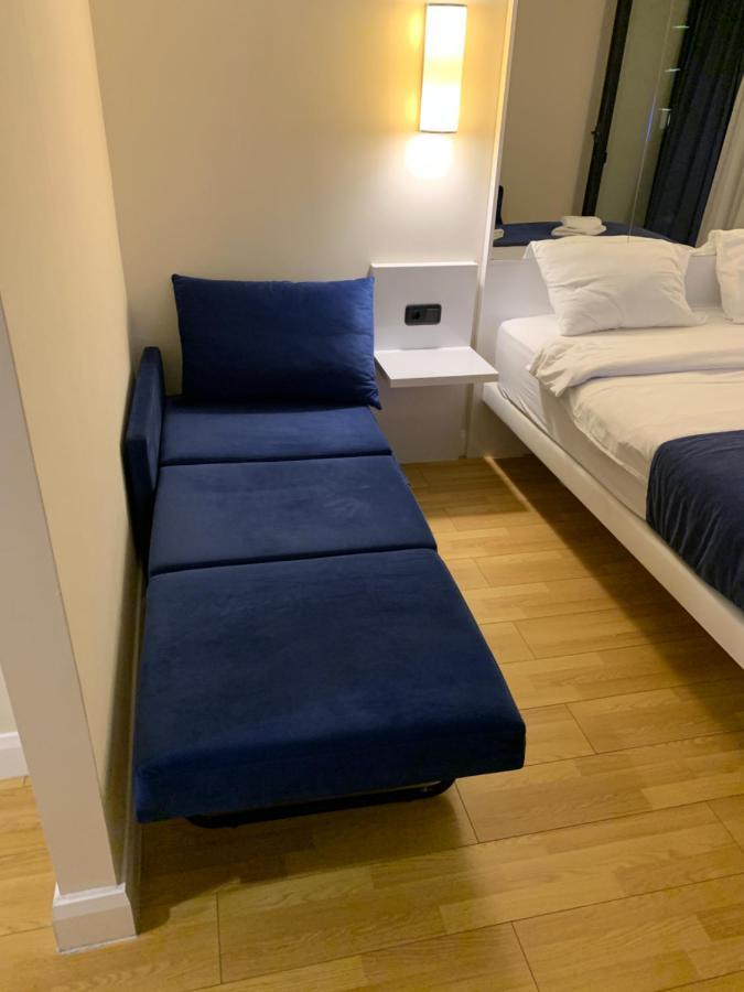 Vip Aparthotel Orbi City Sea View 巴统 外观 照片