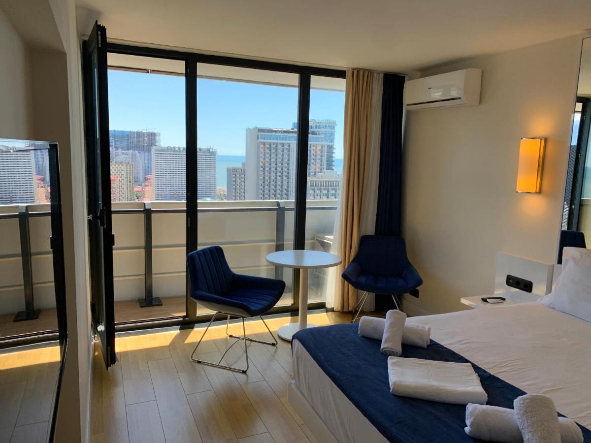 Vip Aparthotel Orbi City Sea View 巴统 外观 照片